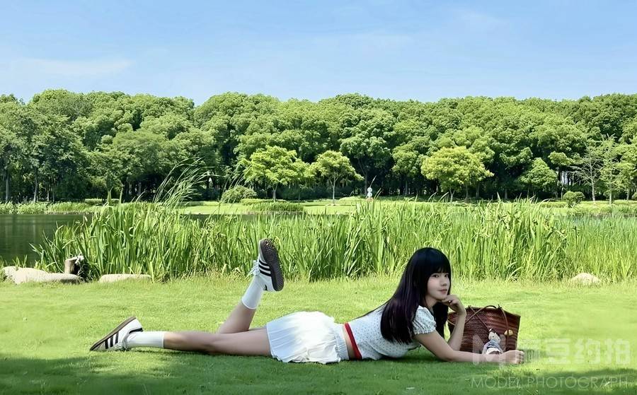 校园模特