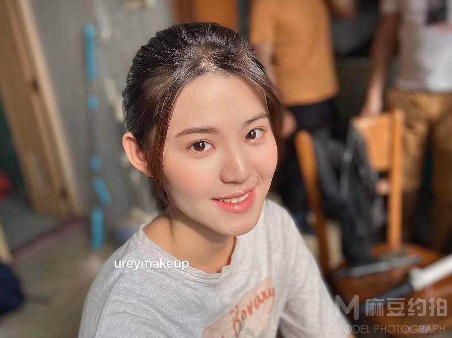 妆容模特