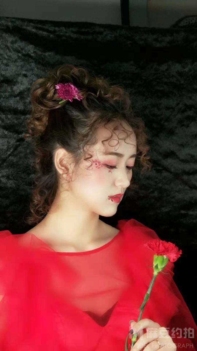 妆容模特
