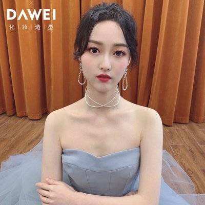 妆容模特
