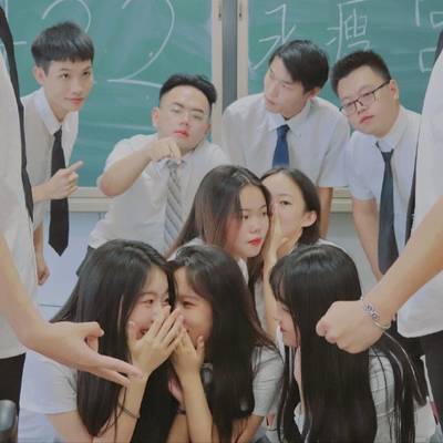 校园模特