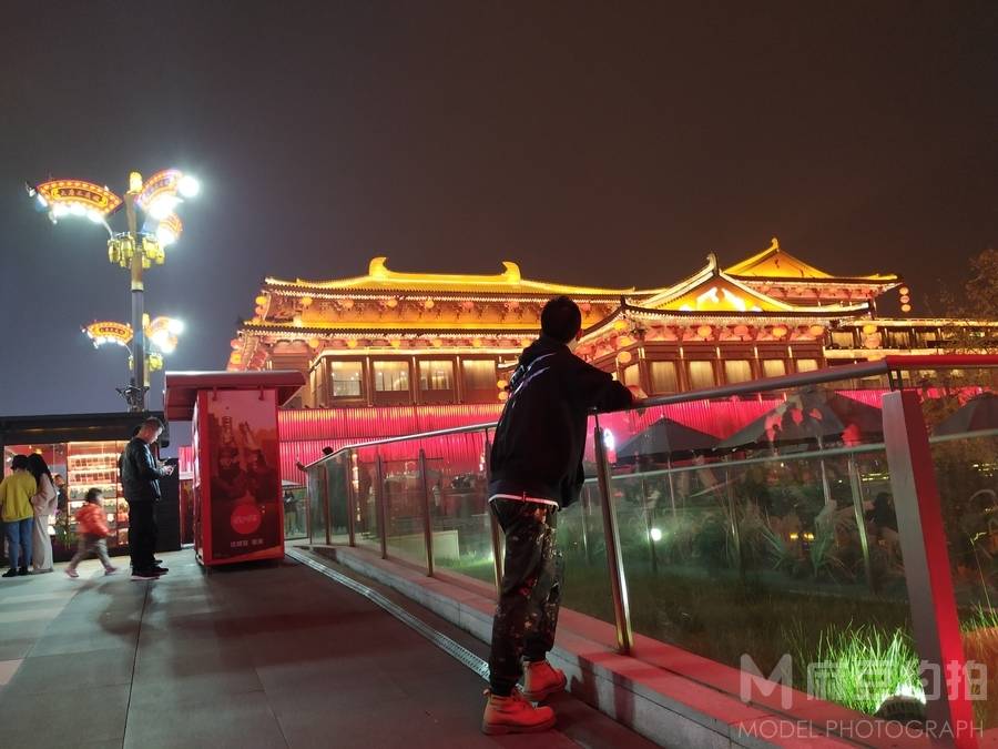 情侣模特