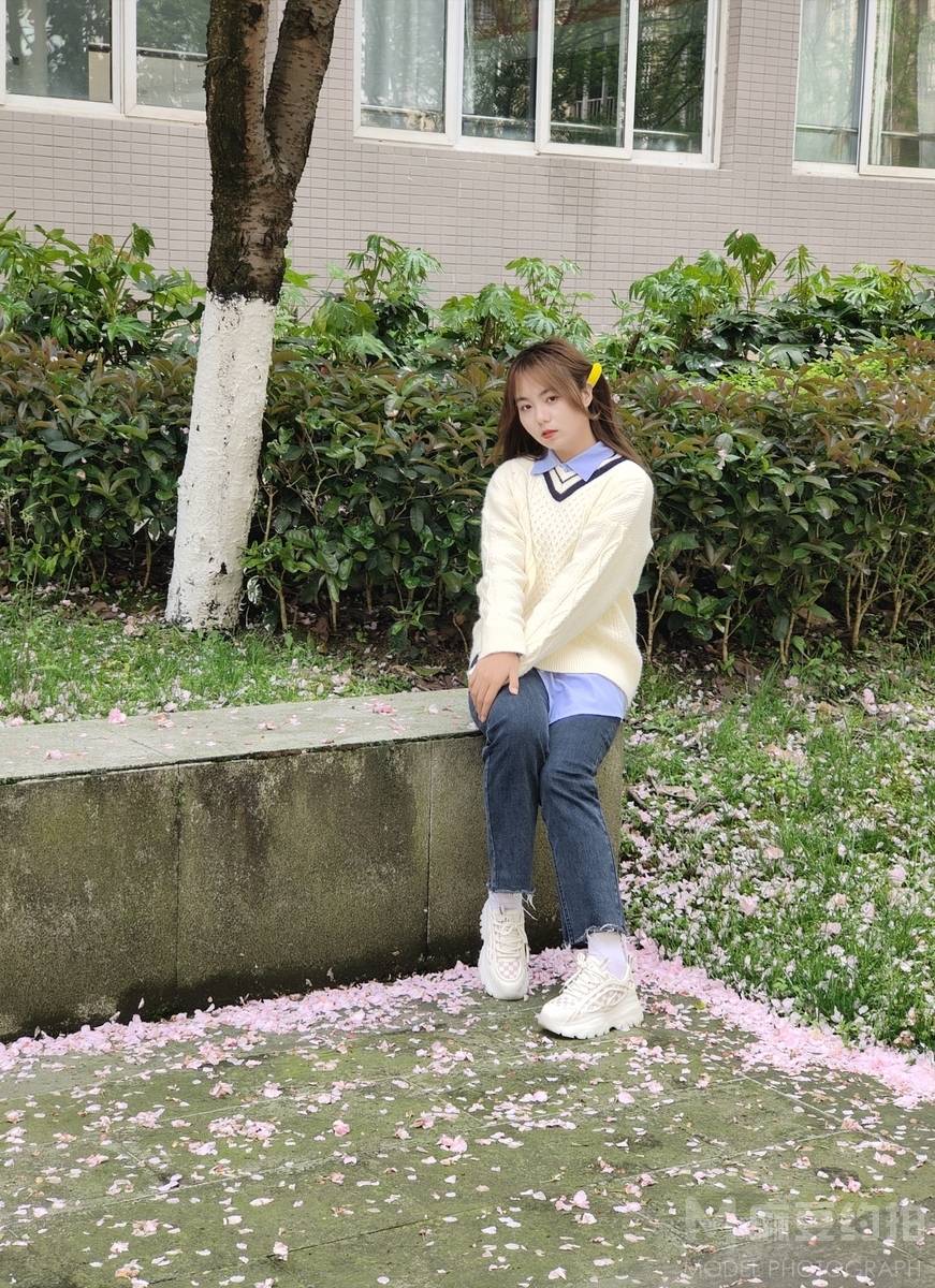校园模特