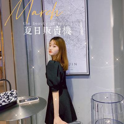 黑白模特