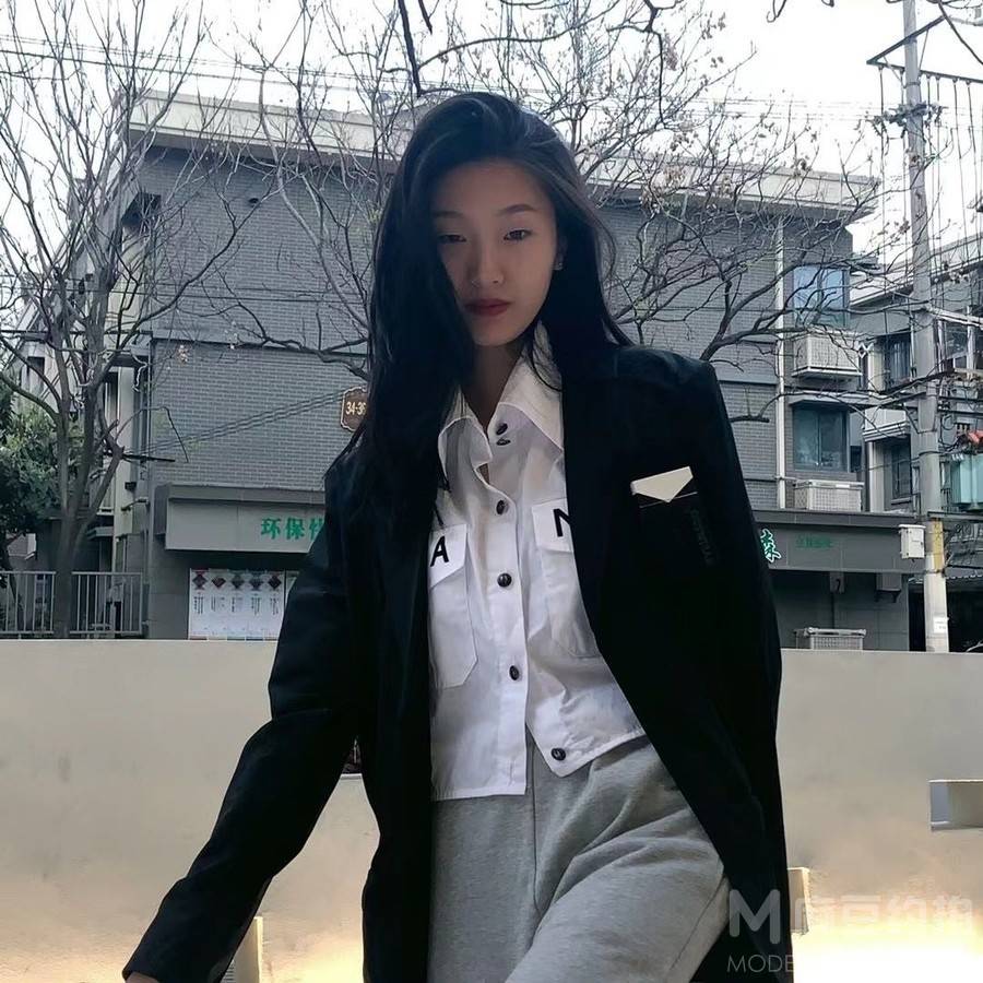 暗黑模特