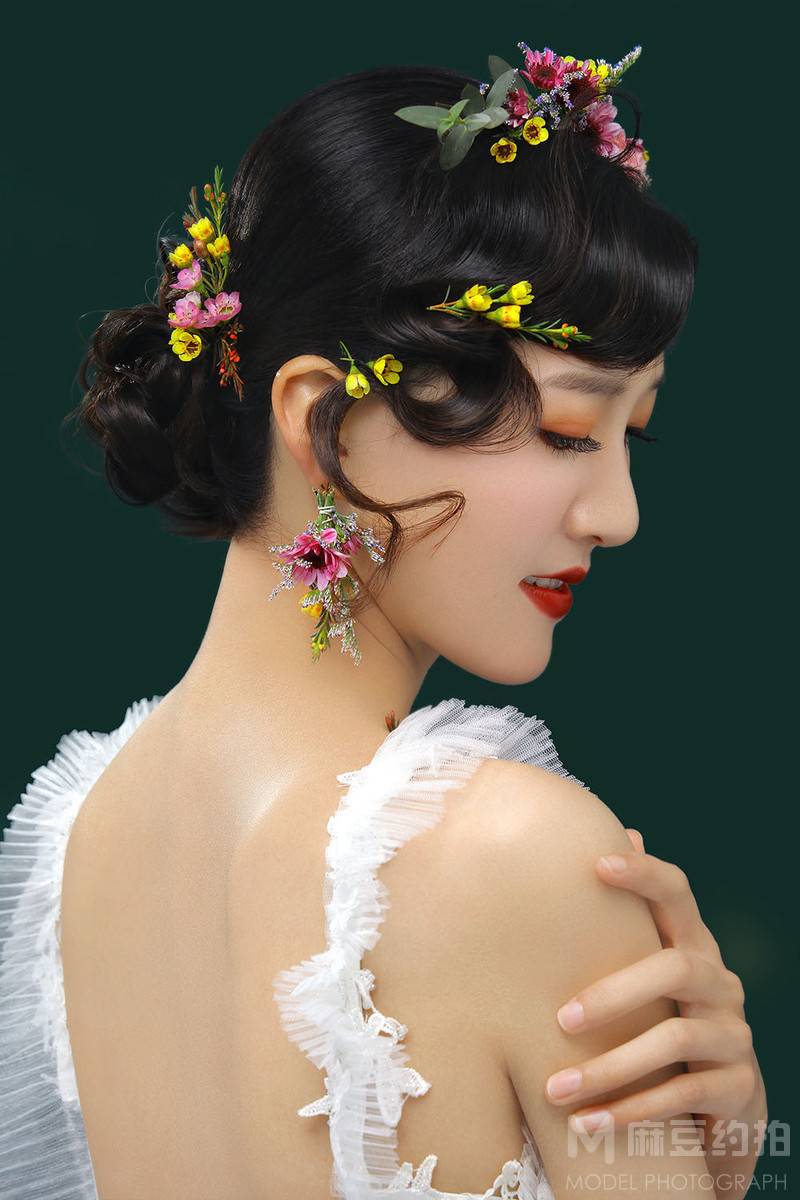 妆容模特