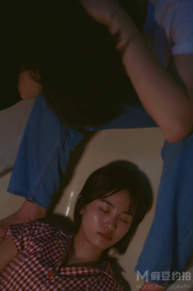 胶片模特