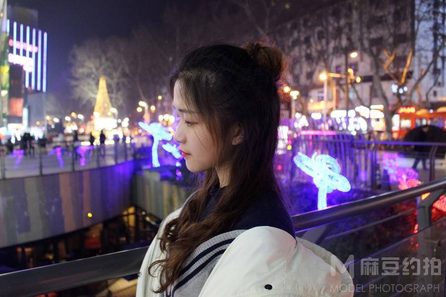 夜景模特