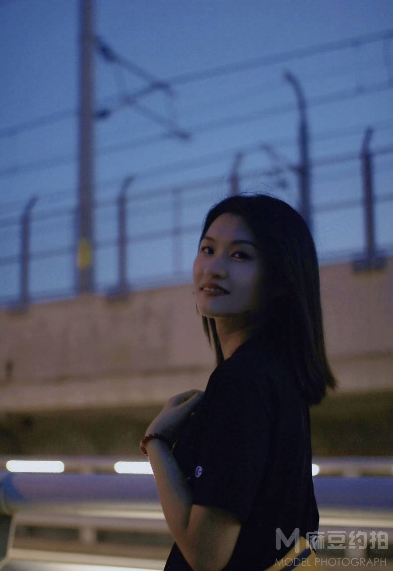 夜景模特