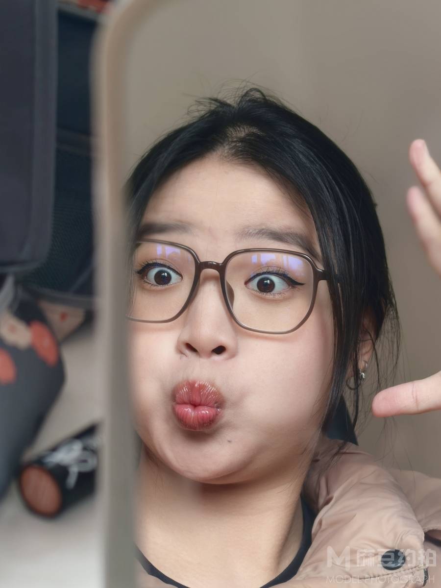 胶片模特