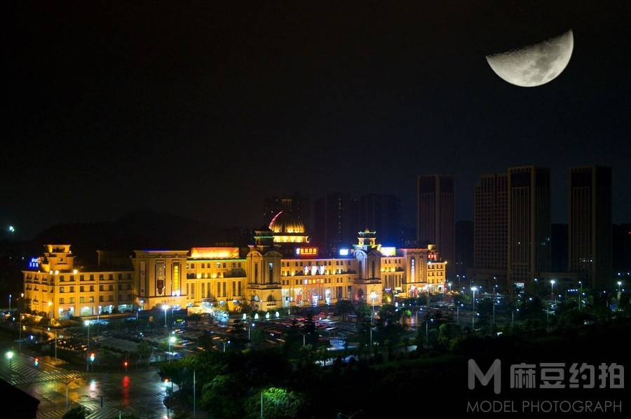夜景模特
