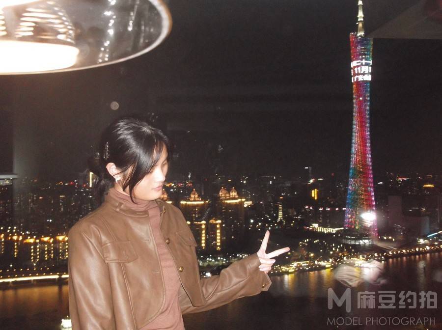 夜景模特
