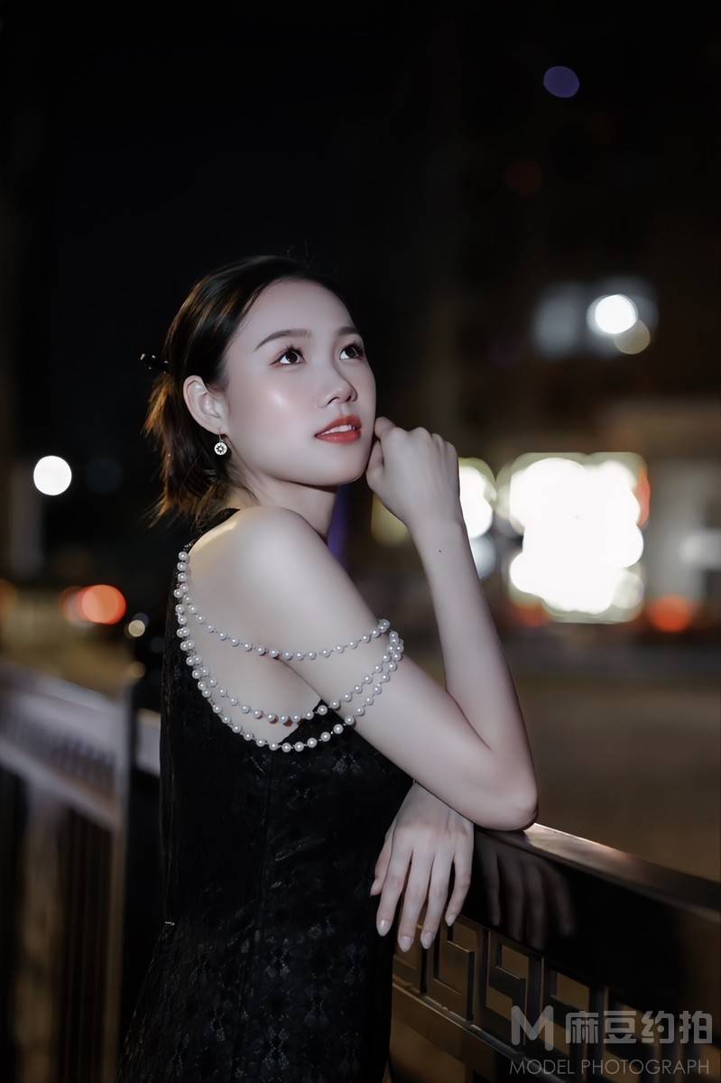 夜景模特
