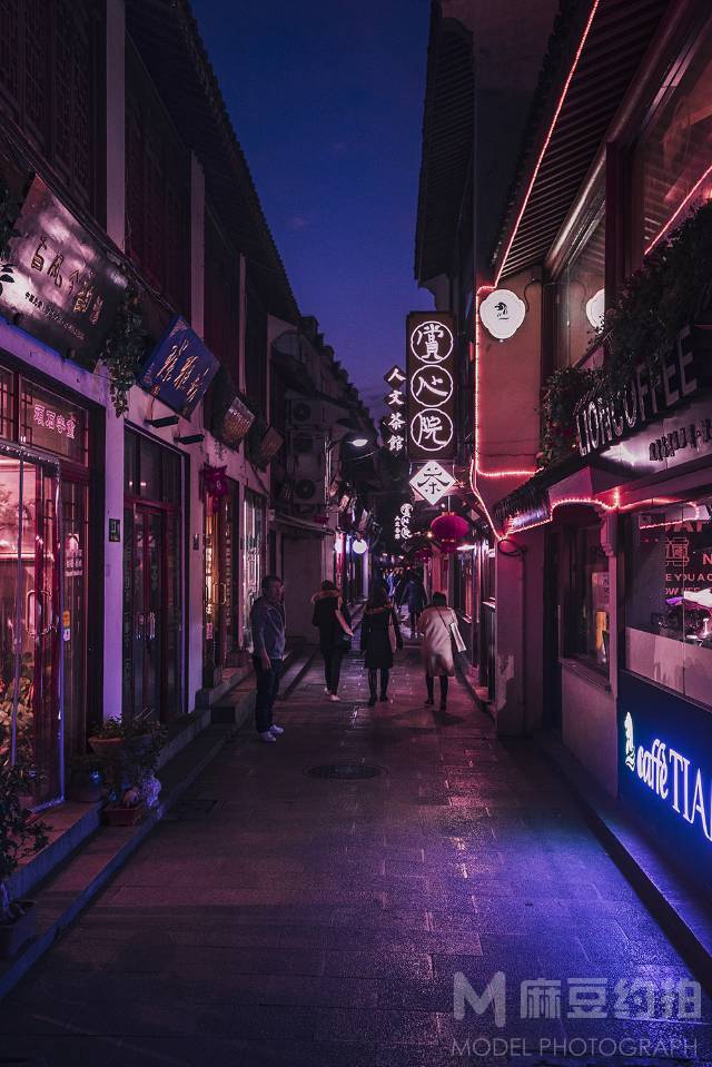 夜景模特