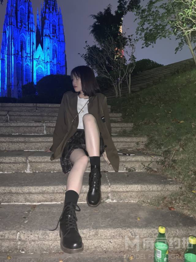 校园模特