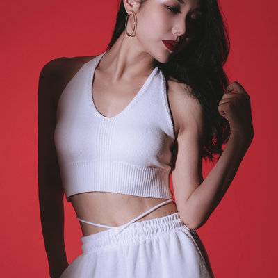 黑白模特