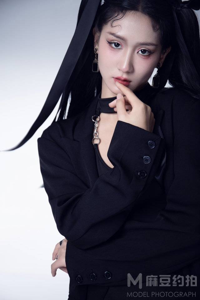 暗黑模特
