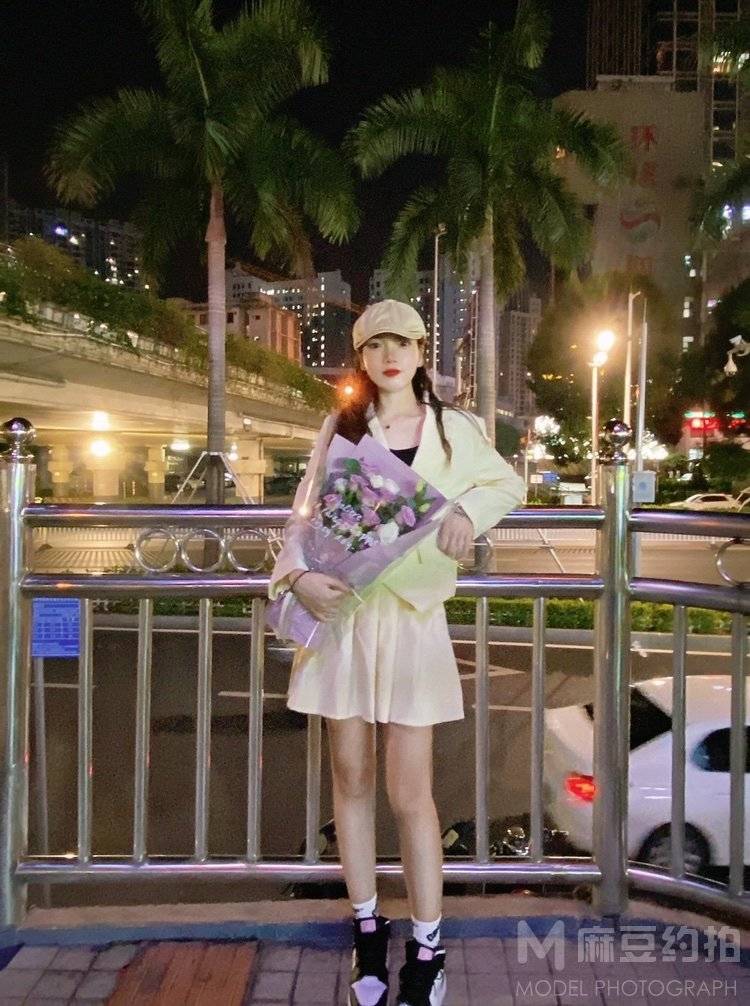 夜景模特