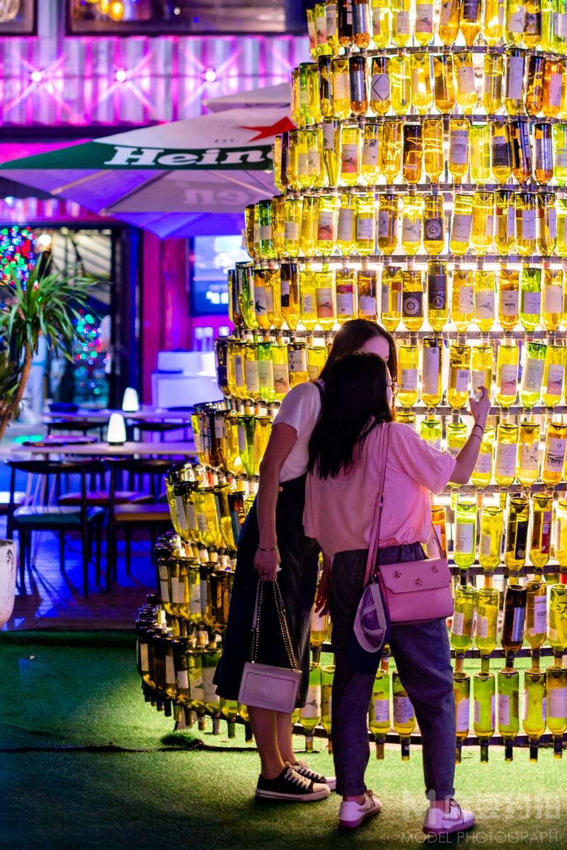 夜景模特