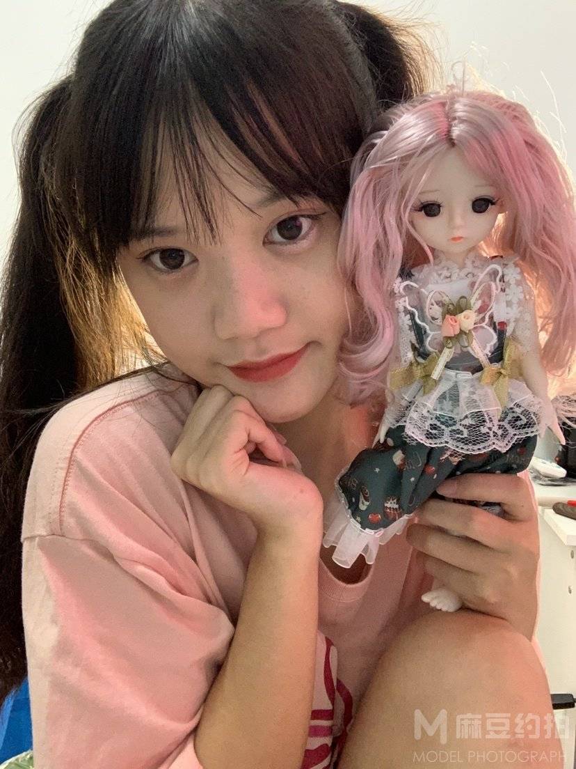 清新模特