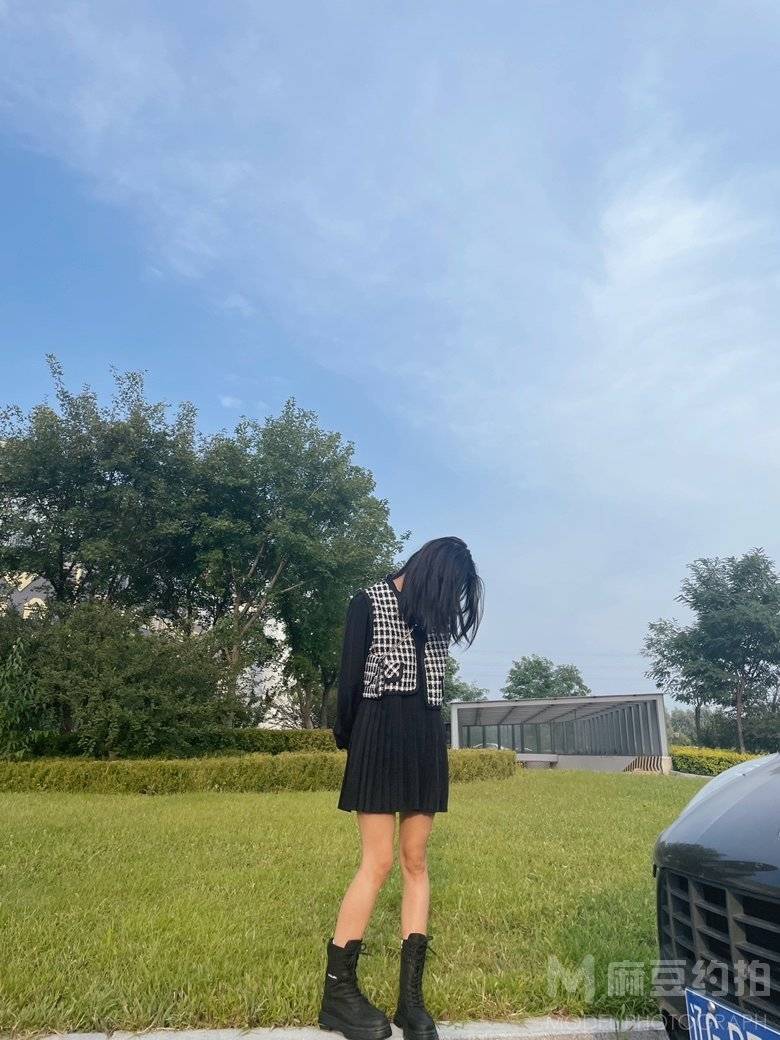 黑白模特