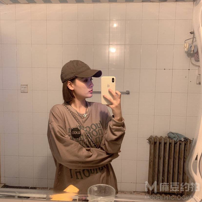 黑白模特