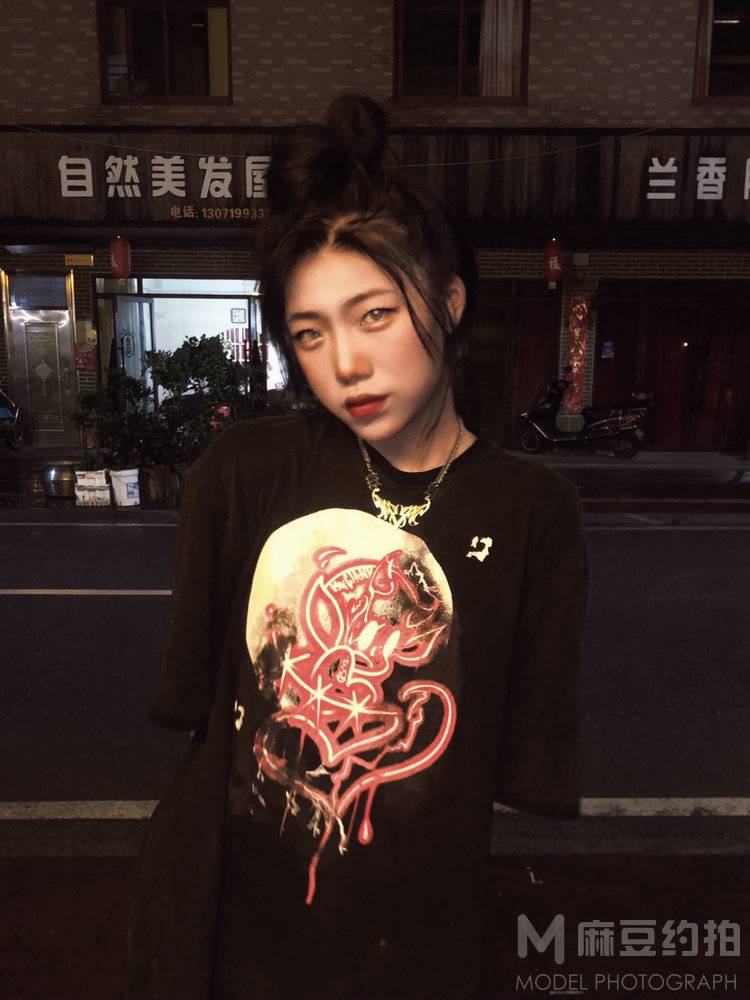 胶片模特