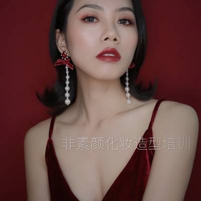 妆容模特
