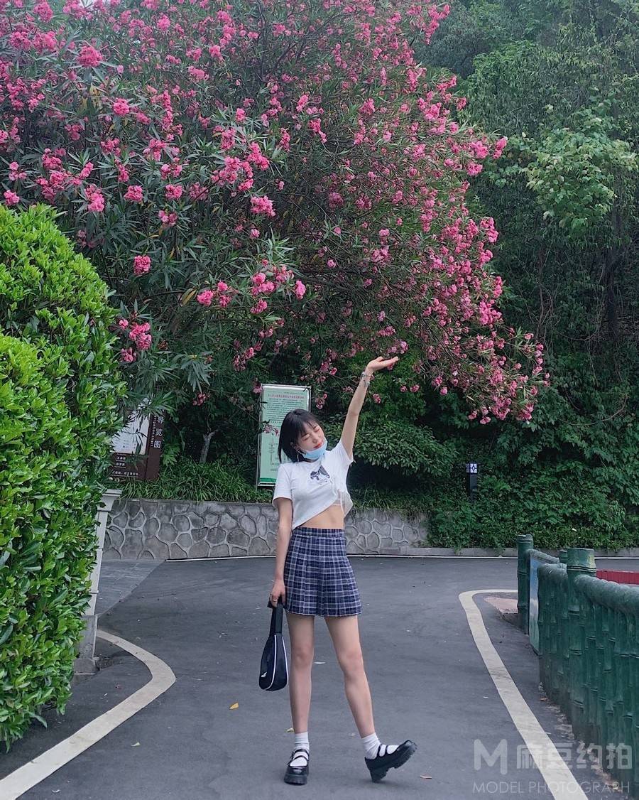 校园模特