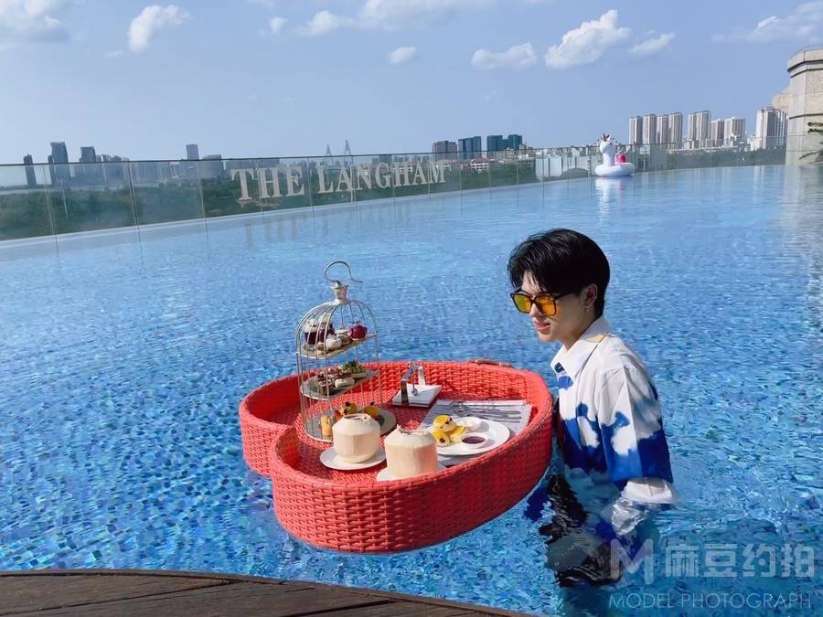情侣模特