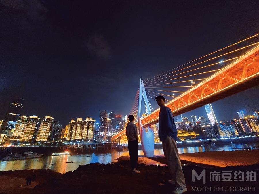 夜景模特