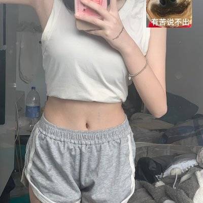 黑白模特