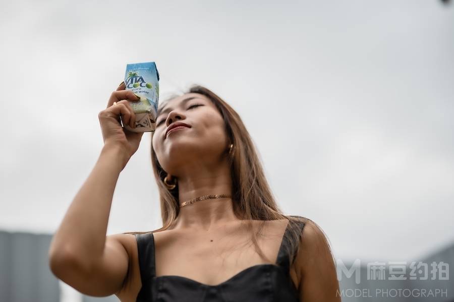 黑白模特