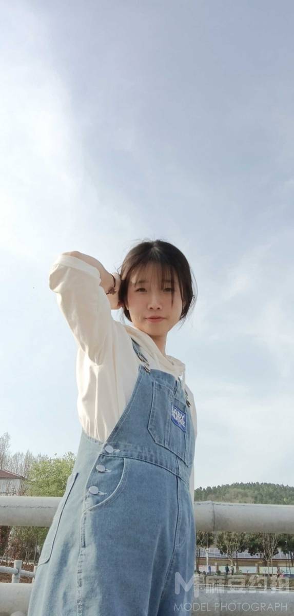 清新模特