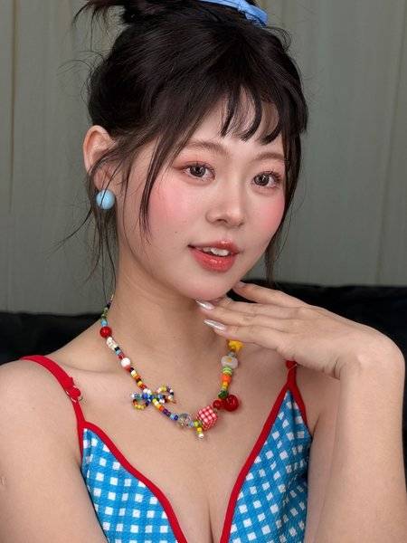 清新模特