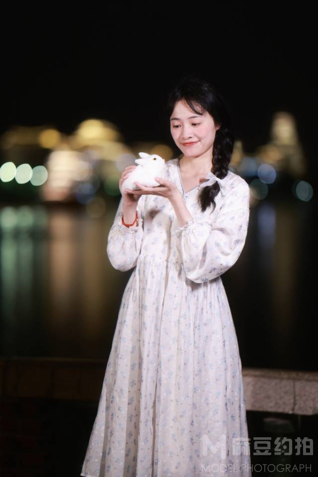 夜景模特