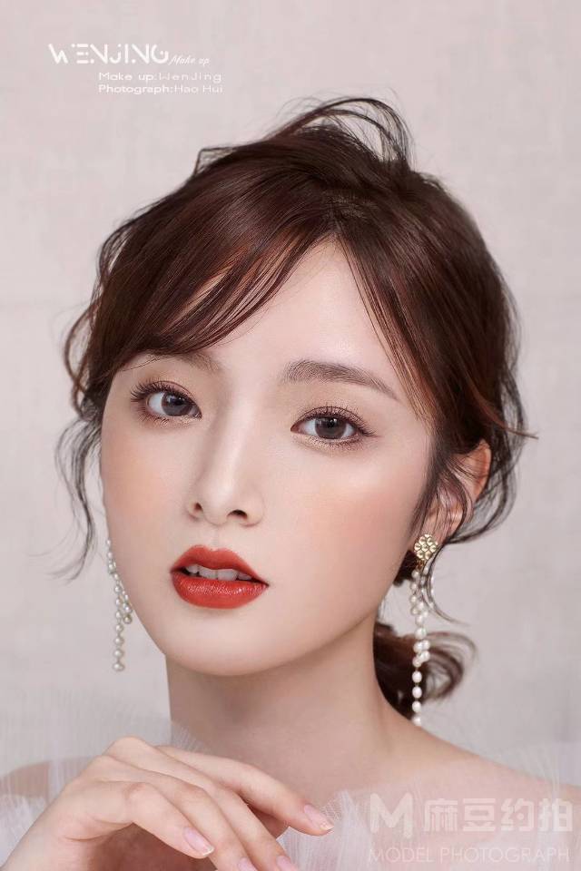 妆容模特