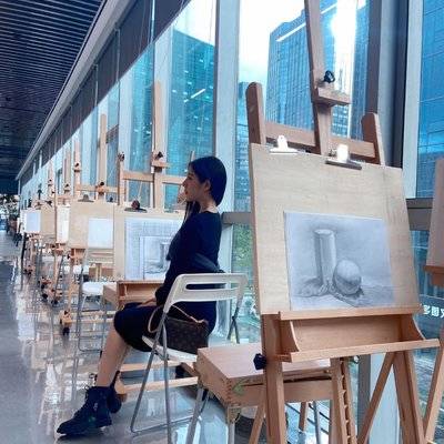 纪实模特