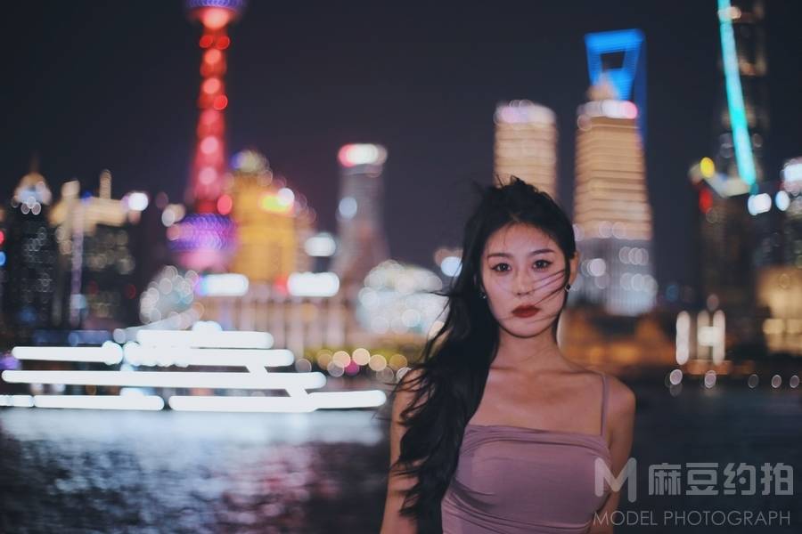夜景模特
