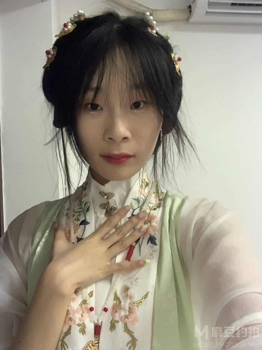 校园模特