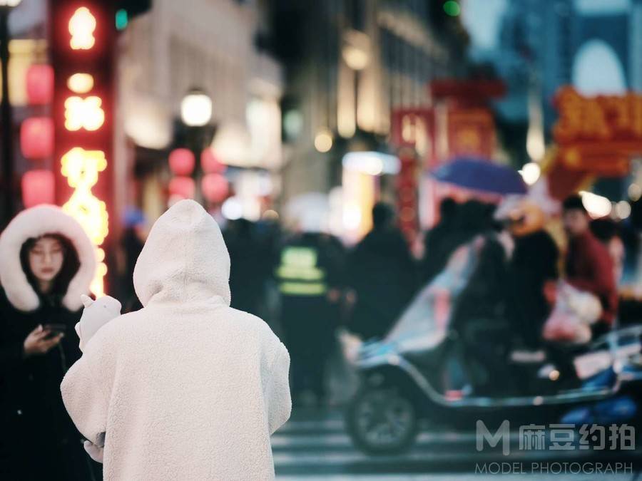 夜景模特