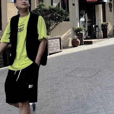 黑白模特
