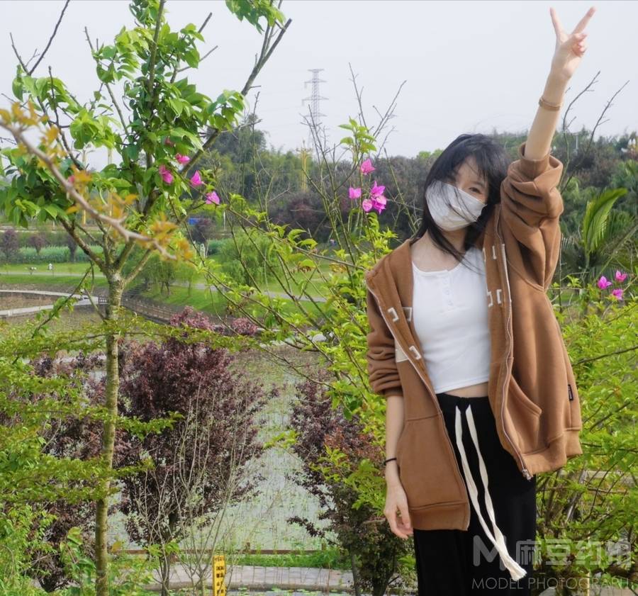 校园模特
