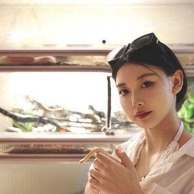 黑白模特