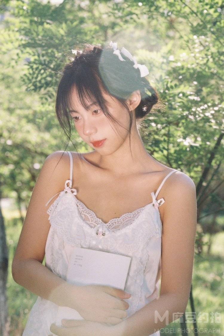 胶片模特