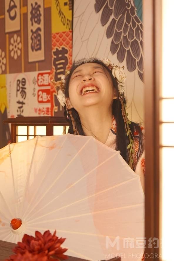 胶片模特