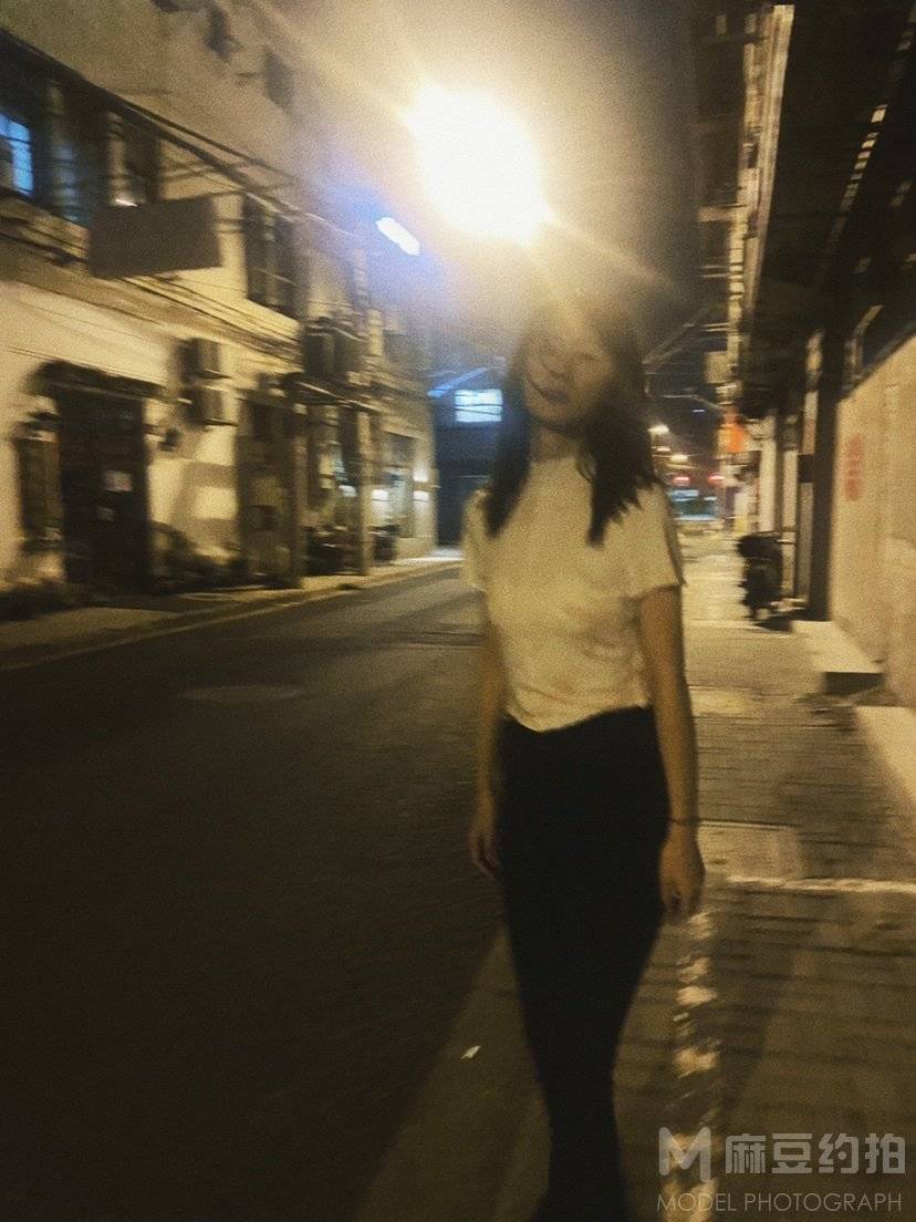 夜景模特