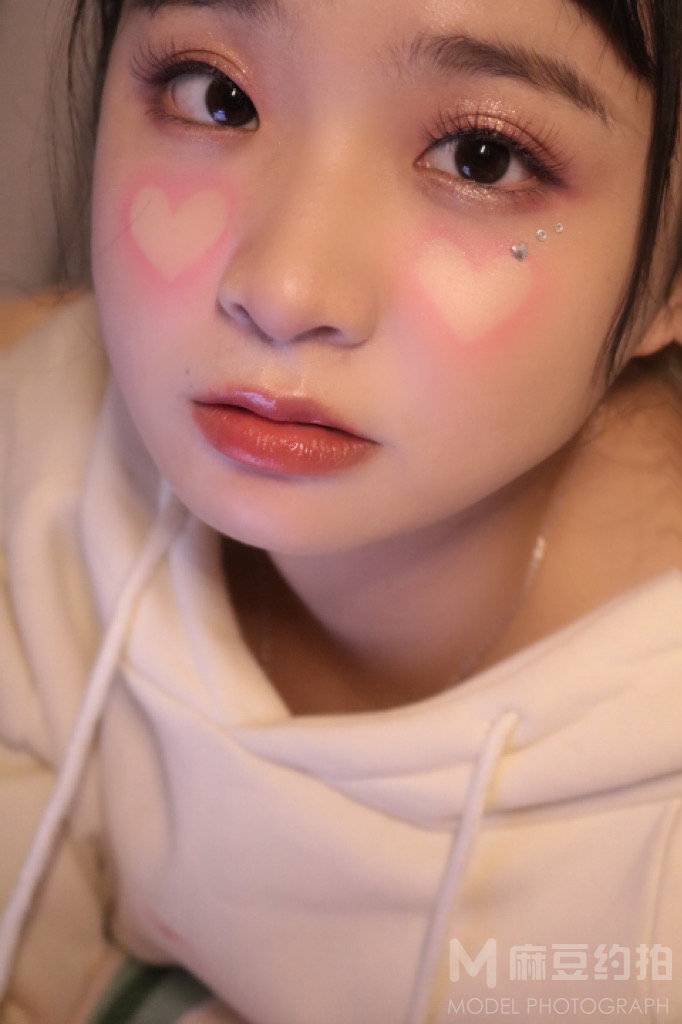 妆容模特