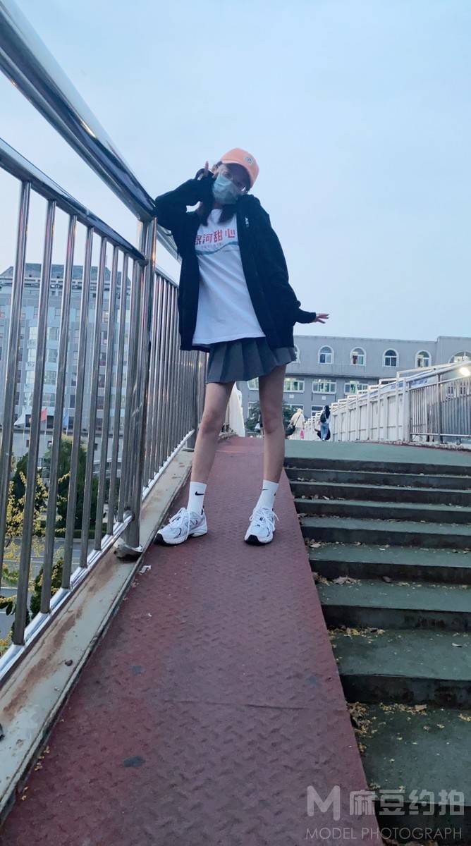 校园模特