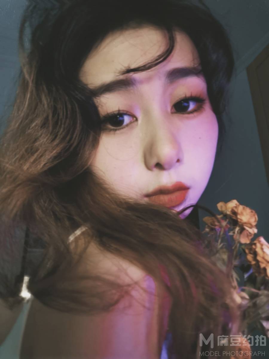 胶片模特